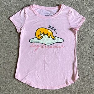 Sanrio GUDETAMA Daydreamer pink tee, Kids M/7-8.